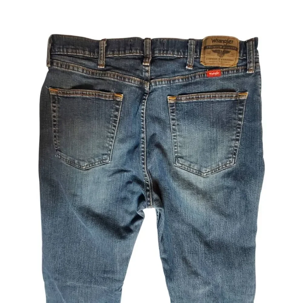 Wrangler Regular Fit Flex Jeans Men’s 34x32 Blue Medium Wash Straight Leg Denim